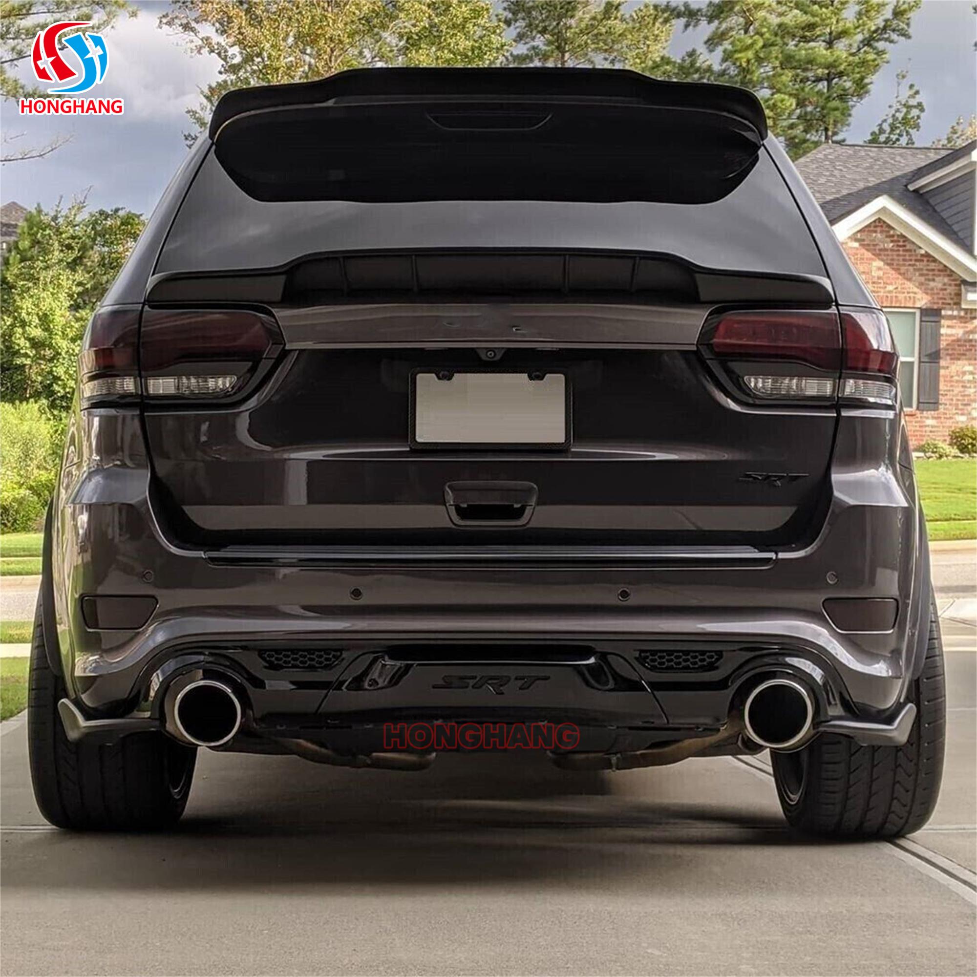 Jeep Grand Cherokee SRT WK2 Rear Corner