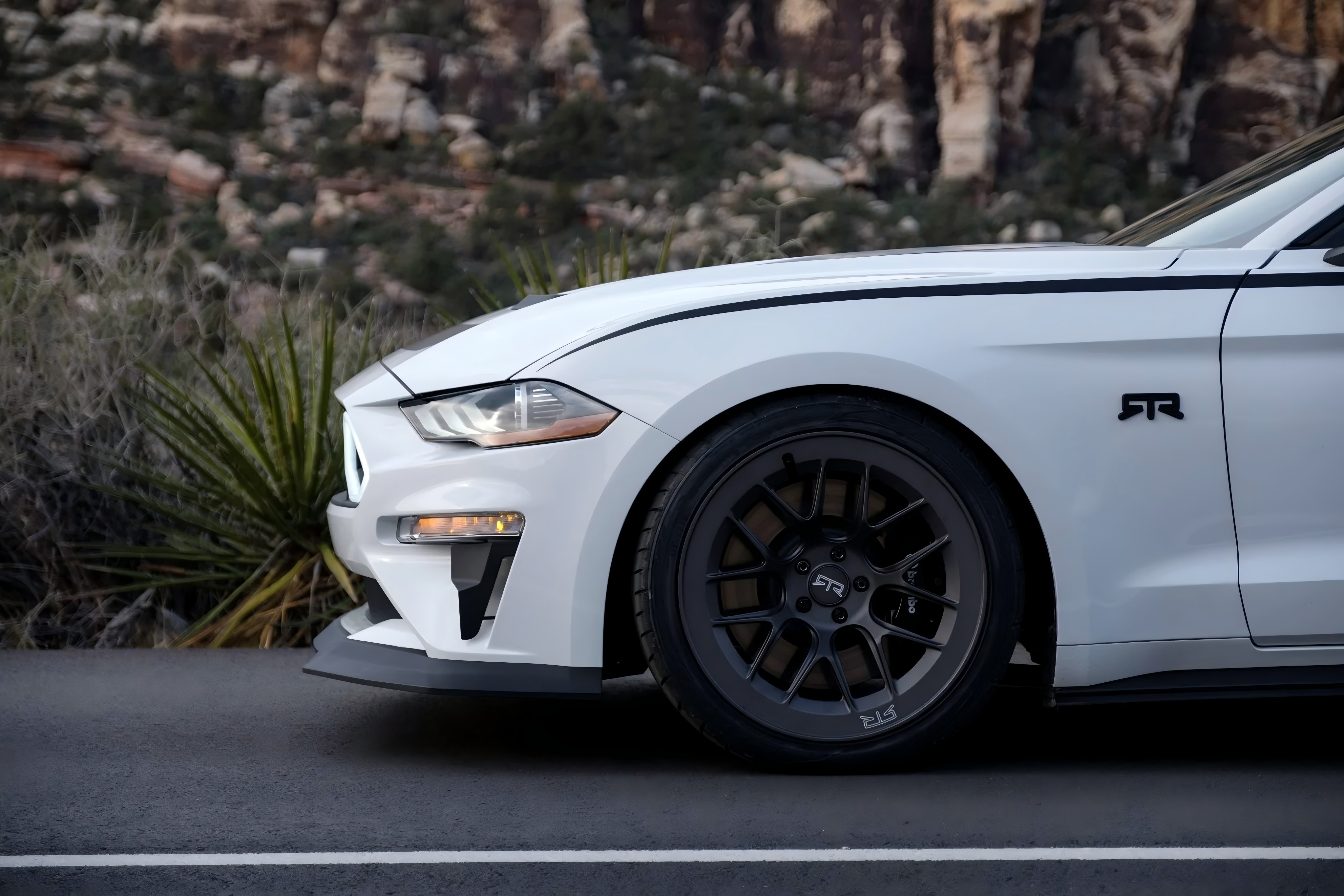 rtr-chin-spoiler-18-23-mustang-ecoboost-gt-rtr-vehicles-679800