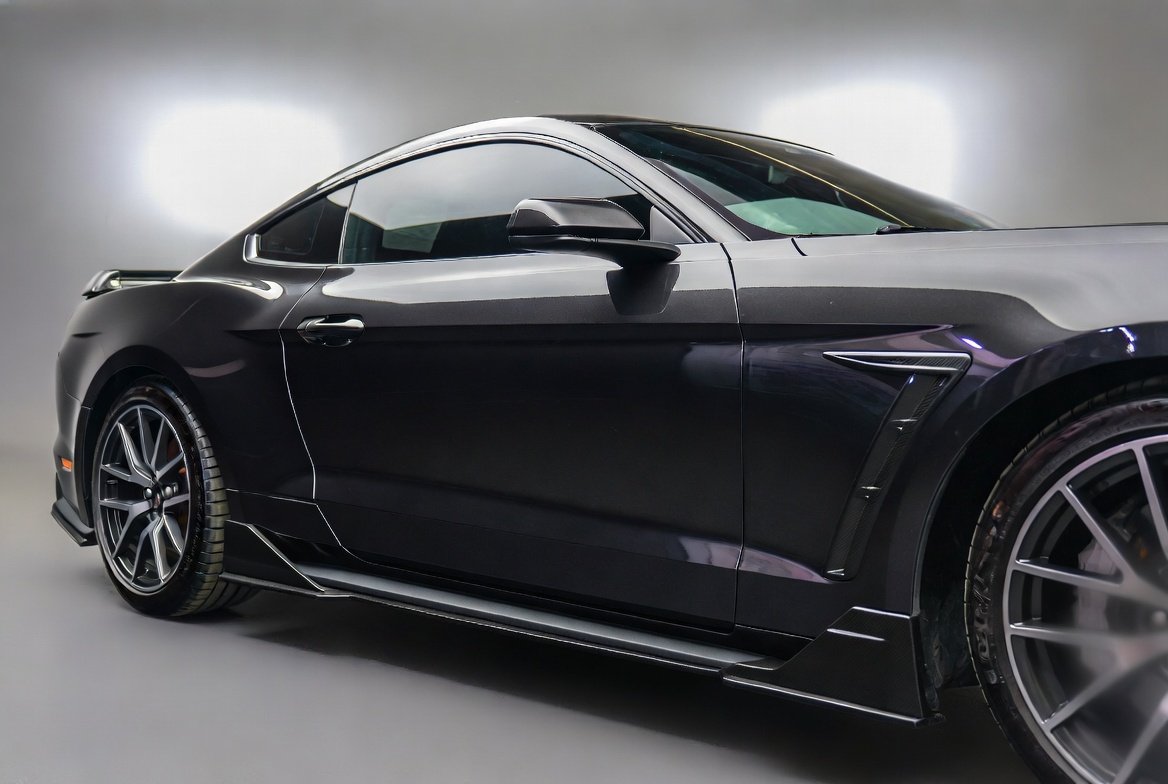 Mustang Side Skirts.jpg